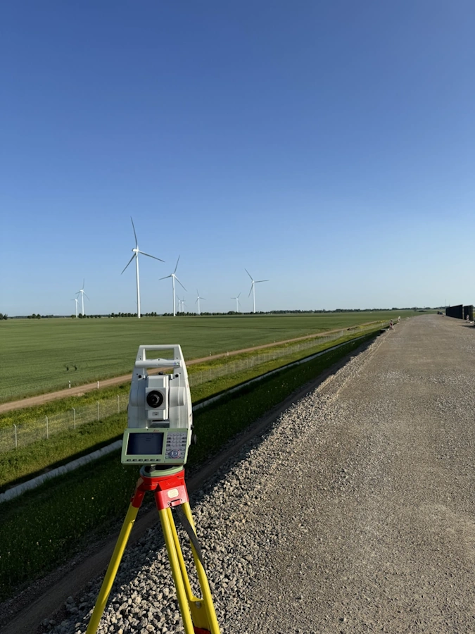 stebėsena, Leica TS16 P2 R500 Robotic Total Station