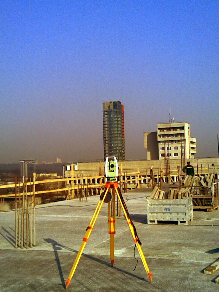 GEODETIC SOLUTIONS atliekami tikslūs geodeziniai matavimai Leica geosystems